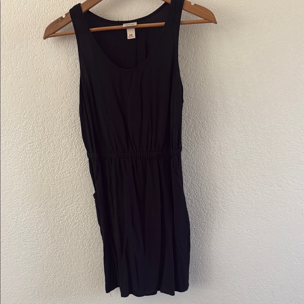 Black Sleeveless Dress